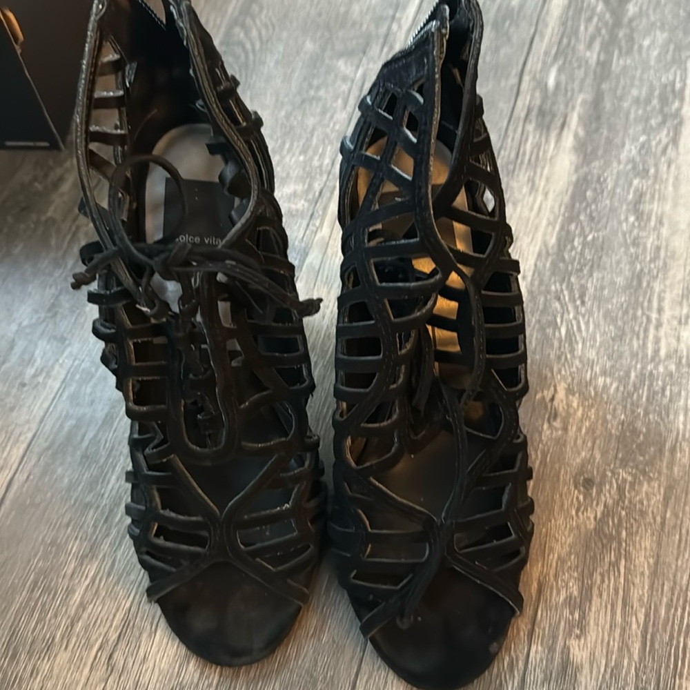 Dolce vita suede shoes